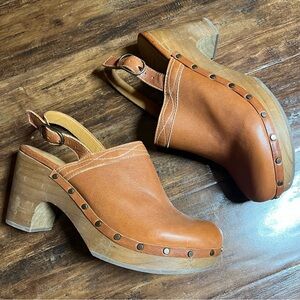 Sezane Taylor Leather Clogs Wood Soles